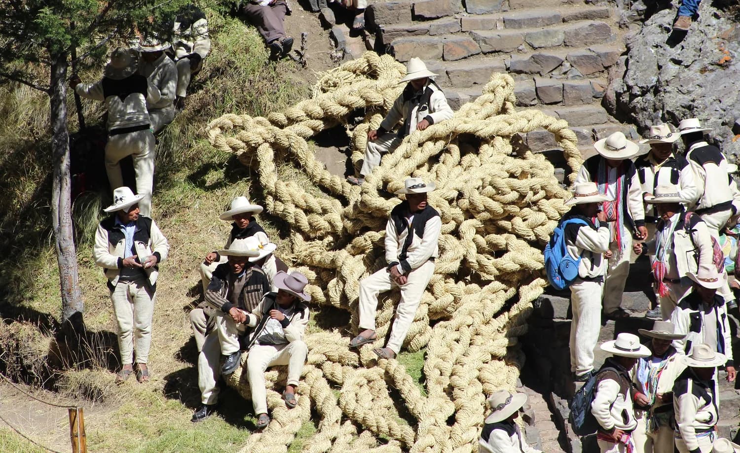 Qeswachaka Men 20and Ropes 65d67e47b6df