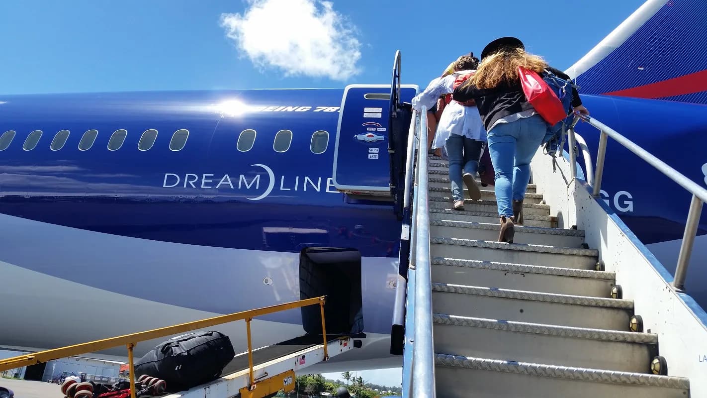 Chile Easter Island Flight F9ab96ea678a