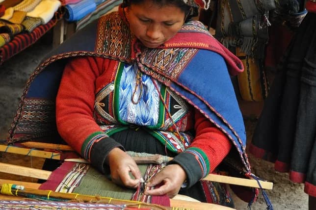 Chinchero 20textile 20loom 9fce8f839403