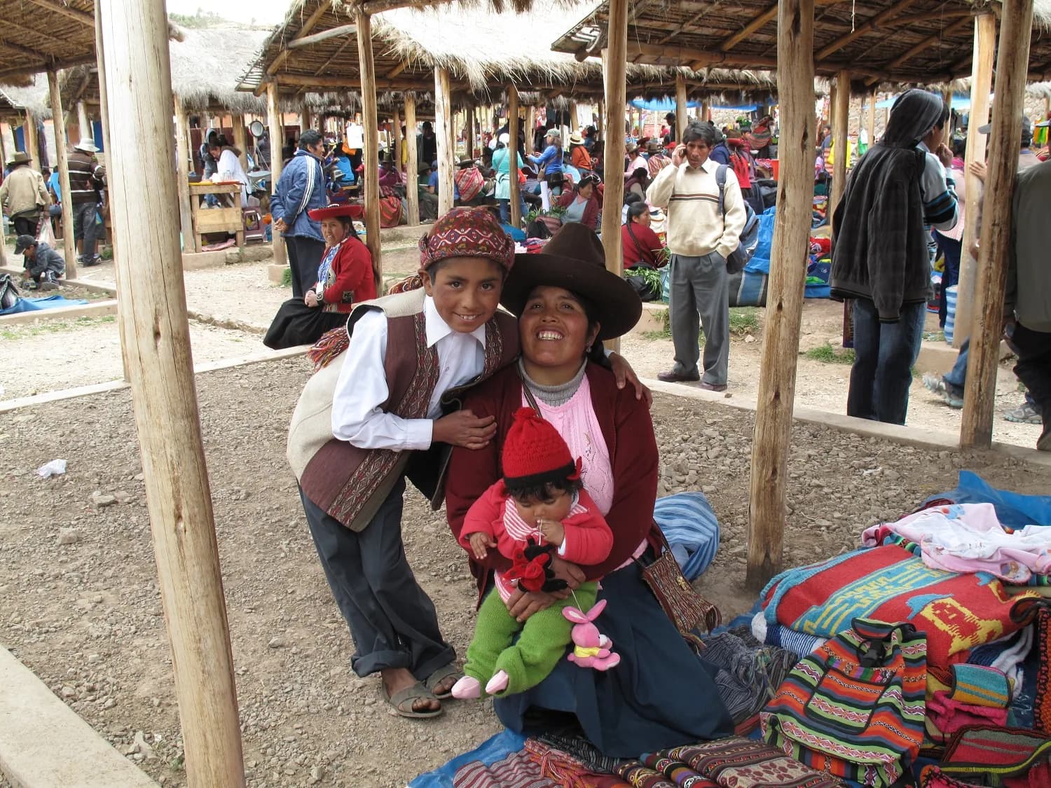 Chinchero Family Ebc90b2fc6bb