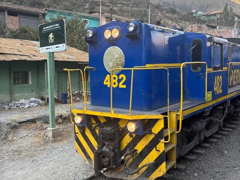 machu picchu train damaged by fire