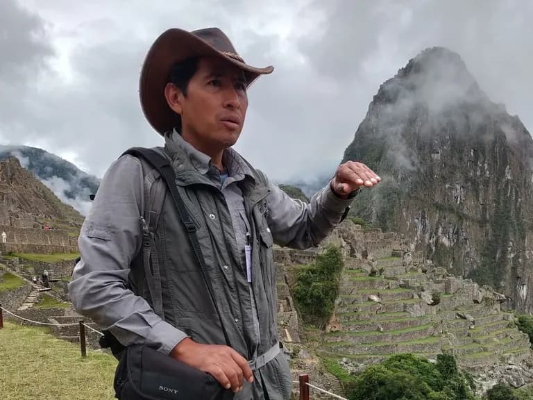 Tour Guide Machu Picchu F7520d57c17d