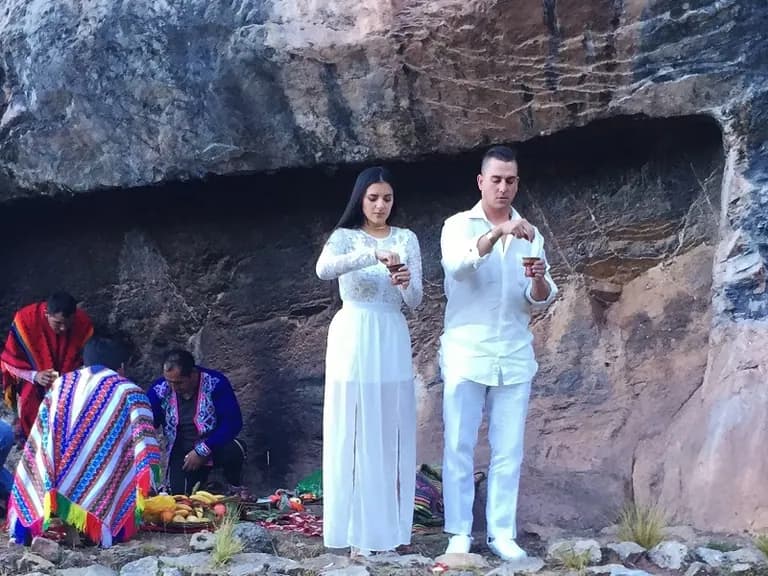 Peru destination wedding adventure